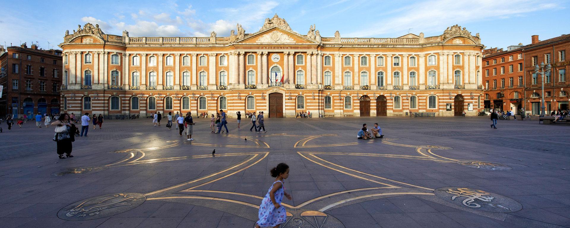 Place du Capitole à Toulouse © D. Viet / CRTL Occitanie